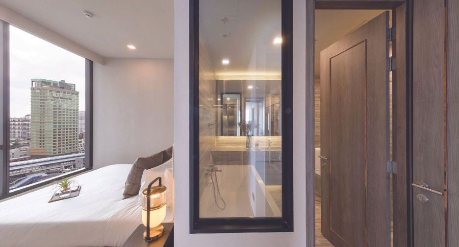 For rent 2 bedrooms apartment in Khlong Toei, Bangkok