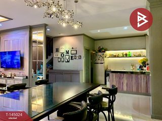 Casa adosada en venta de 3 habitaciones en Pak Kret, Nonthaburi