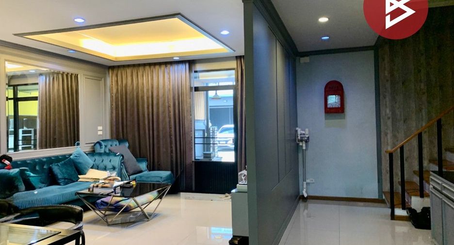For sale 3 ベッドルーム townhouse in Pak Kret, Nonthaburi