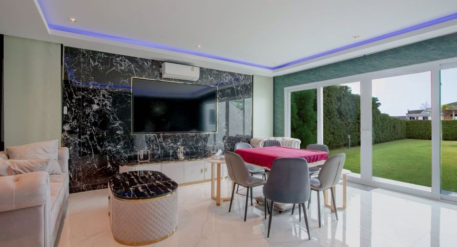 For sale 10 bedrooms villa in Bang Lamung, Chonburi