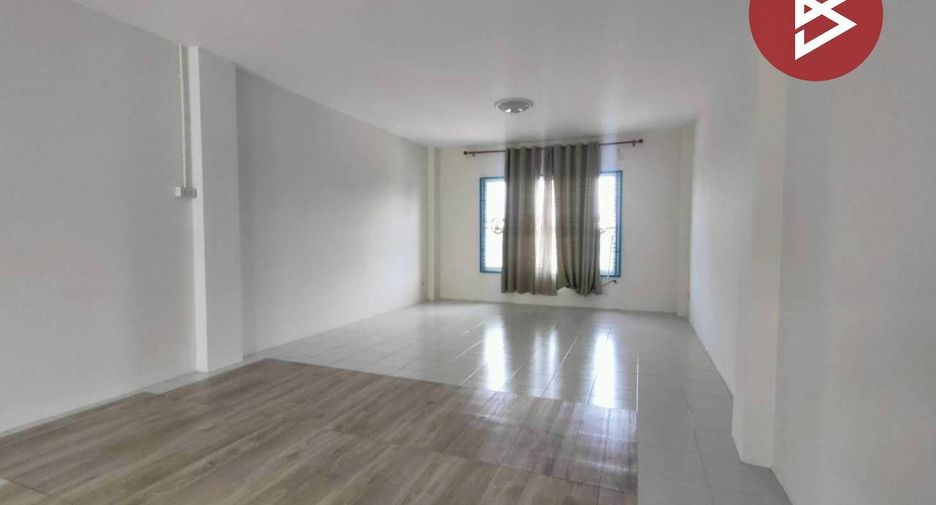 À vendre 2 chambres maison de ville à Bang Pakong, Chachoengsao