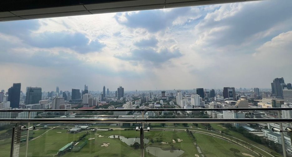 For rent 3 ベッドルーム condo in Pathum Wan, Bangkok