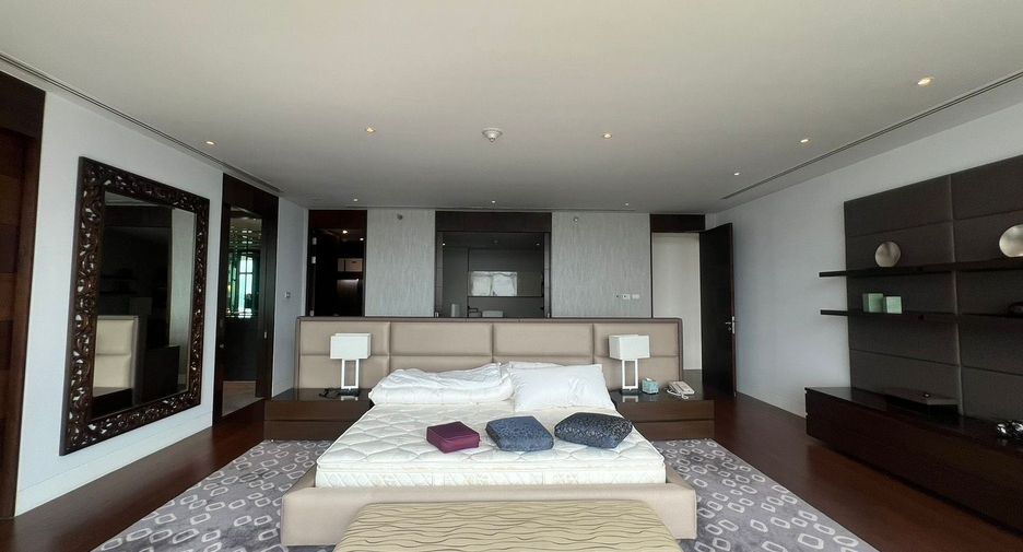 For rent 3 ベッドルーム condo in Pathum Wan, Bangkok