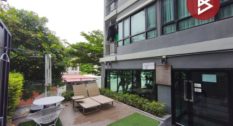 For sale 1 bed condo in Mueang Samut Prakan, Samut Prakan