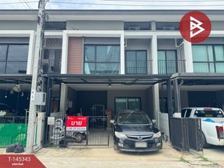 Casa adosada en venta de 3 habitaciones en Lat Krabang, Bangkok