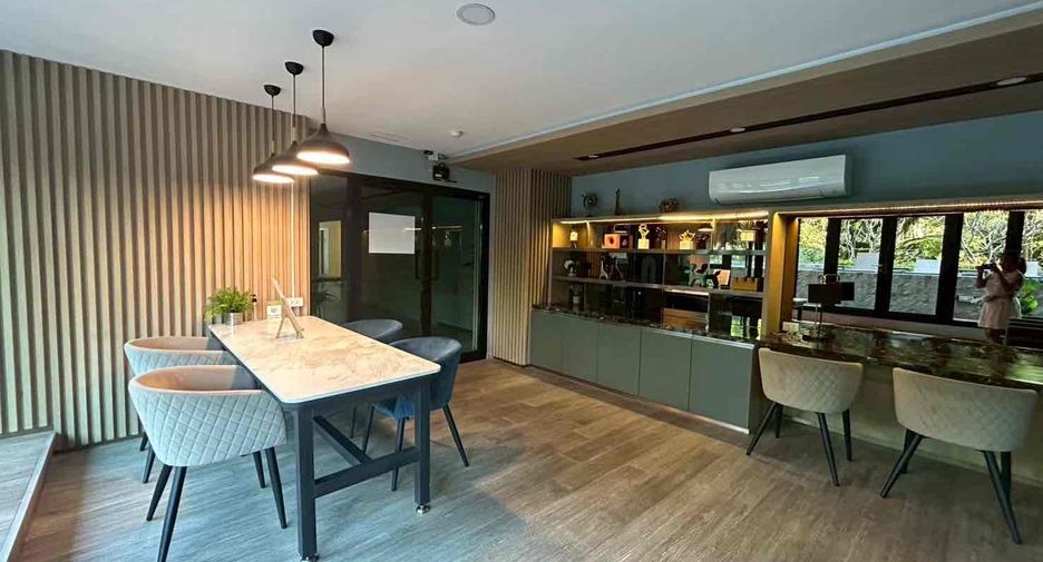 For rent 1 bed condo in Phra Khanong, Bangkok