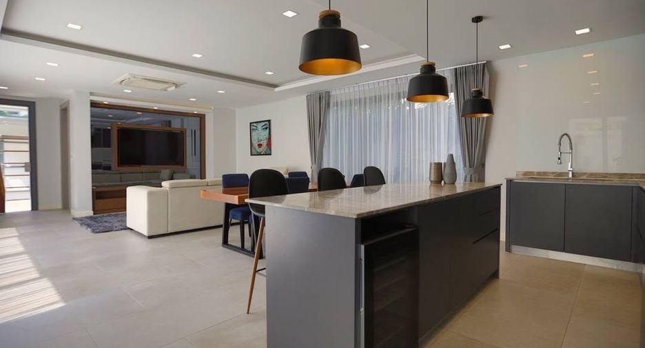 À vendre 5 chambres maison à Jomtien, Pattaya