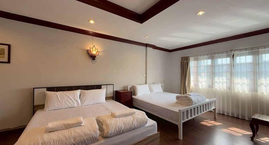 For rent 3 bedrooms townhouse in Mueang Chiang Mai, Chiang Mai