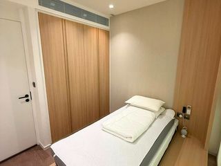 For rent 2 bedrooms apartment in Khlong Toei, Bangkok
