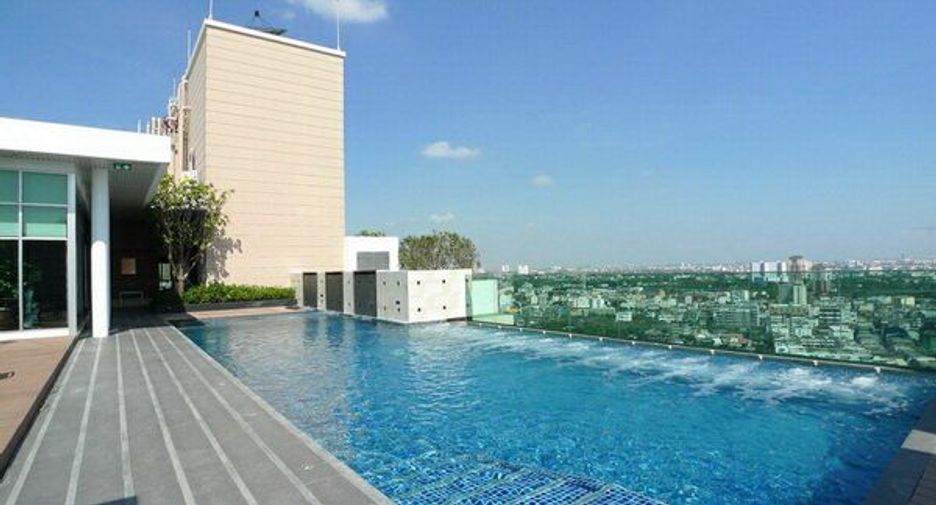 For rent 1 bed condo in Khlong Toei, Bangkok