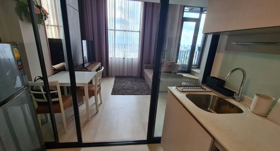 Condo en alquiler de 1 habitaciones en Sathon, Bangkok