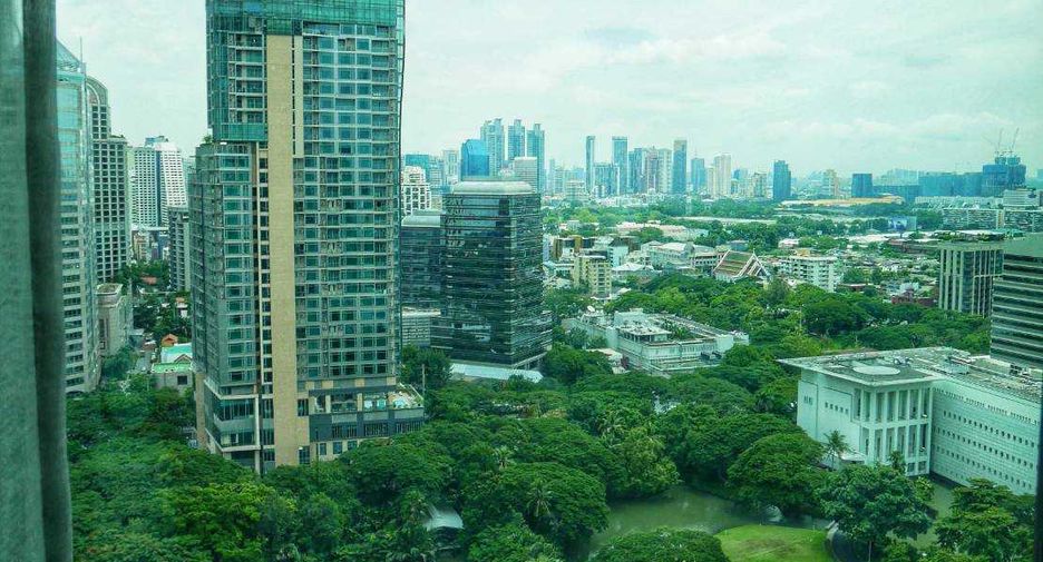 À louer 2 chambres condo à Pathum Wan, Bangkok