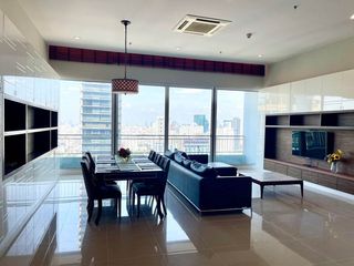 For rent 3 bedrooms apartment in Watthana, Bangkok