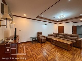 For rent 3 bedrooms apartment in Watthana, Bangkok