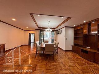 For rent 3 bedrooms apartment in Watthana, Bangkok