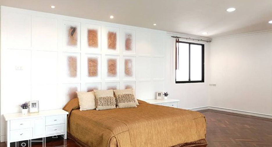 Condo en alquiler de 3 habitaciones en Watthana, Bangkok