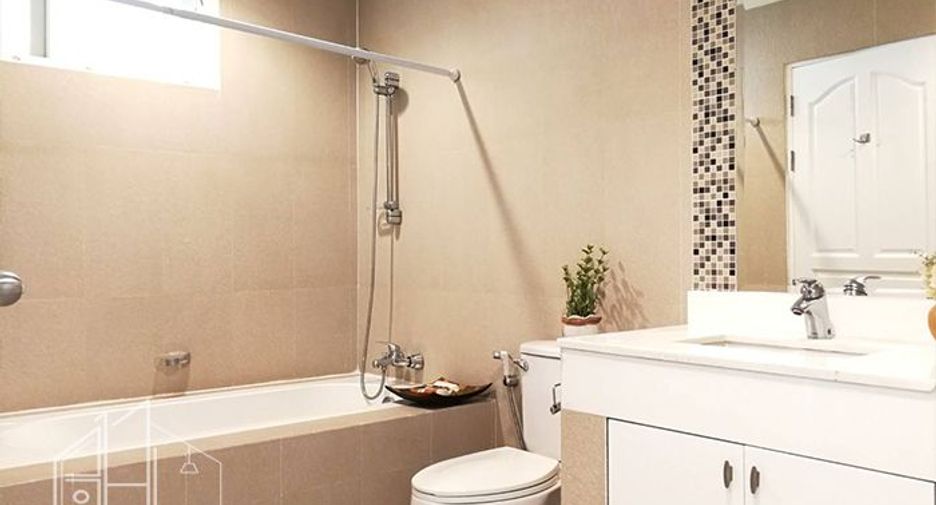 Condo en alquiler de 3 habitaciones en Watthana, Bangkok