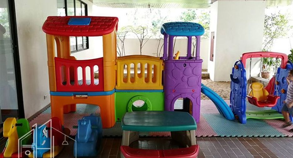 Apartamento en alquiler de 3 habitaciones en Watthana, Bangkok