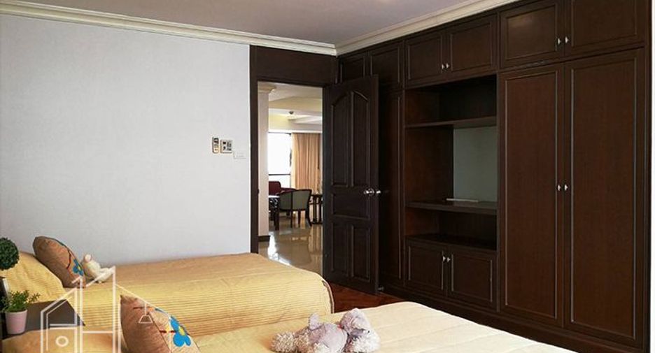Apartamento en alquiler de 3 habitaciones en Watthana, Bangkok
