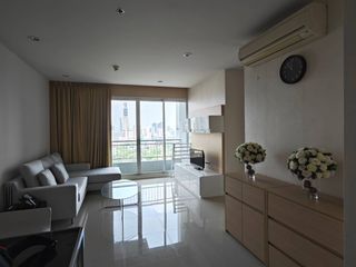 For rent 2 bedrooms apartment in Watthana, Bangkok