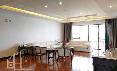 Condo en alquiler de 4 habitaciones en Watthana, Bangkok