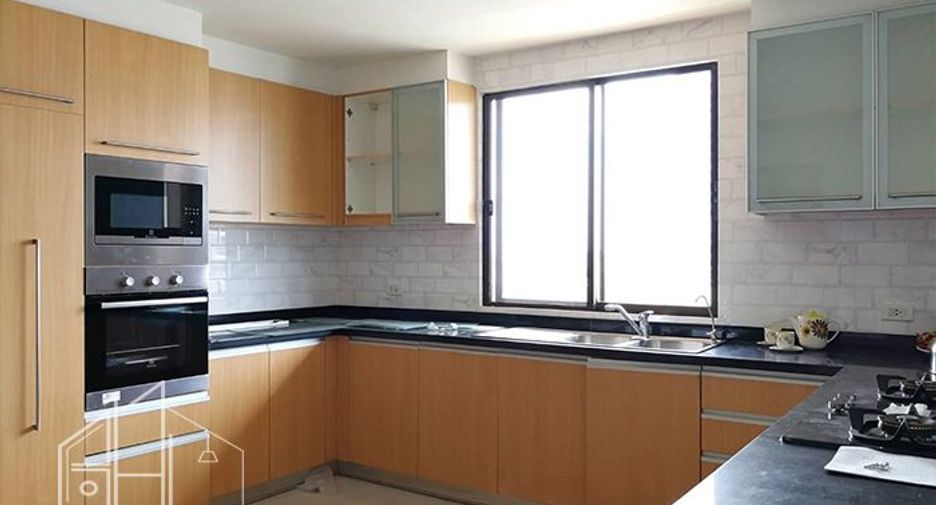 Condo en alquiler de 4 habitaciones en Watthana, Bangkok
