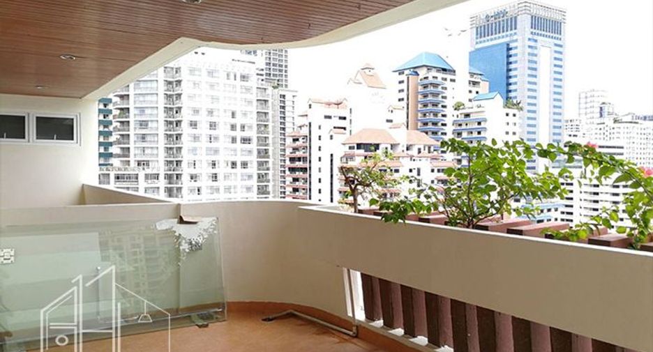 Condo en alquiler de 4 habitaciones en Watthana, Bangkok