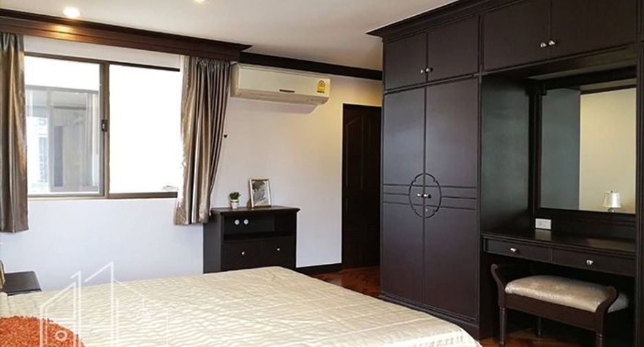 Condo en alquiler de 4 habitaciones en Watthana, Bangkok
