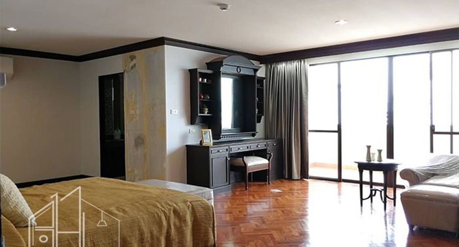 Condo en alquiler de 4 habitaciones en Watthana, Bangkok