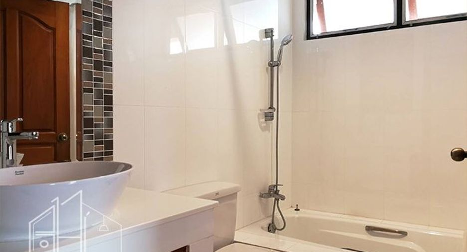Apartamento en alquiler de 2 habitaciones en Watthana, Bangkok