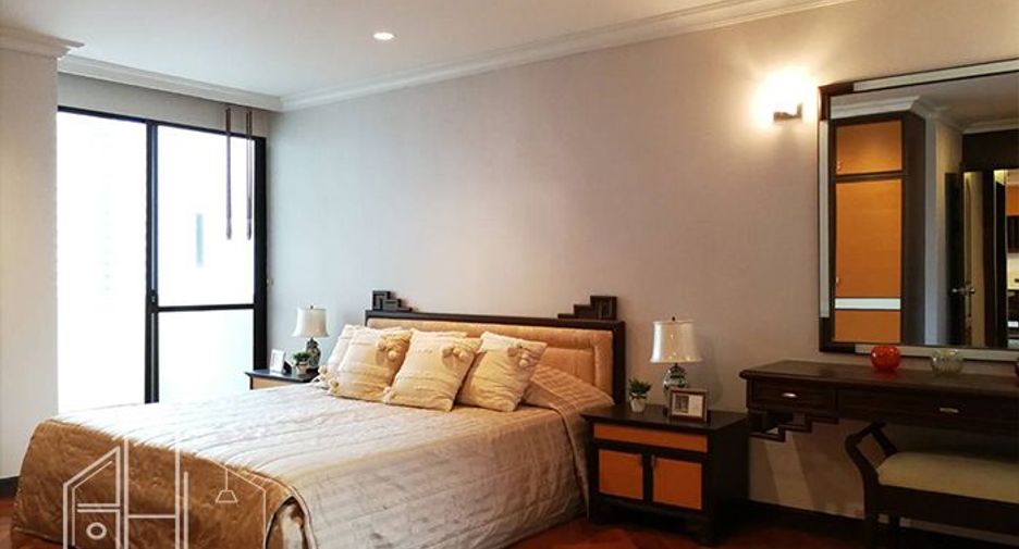Apartamento en alquiler de 3 habitaciones en Watthana, Bangkok