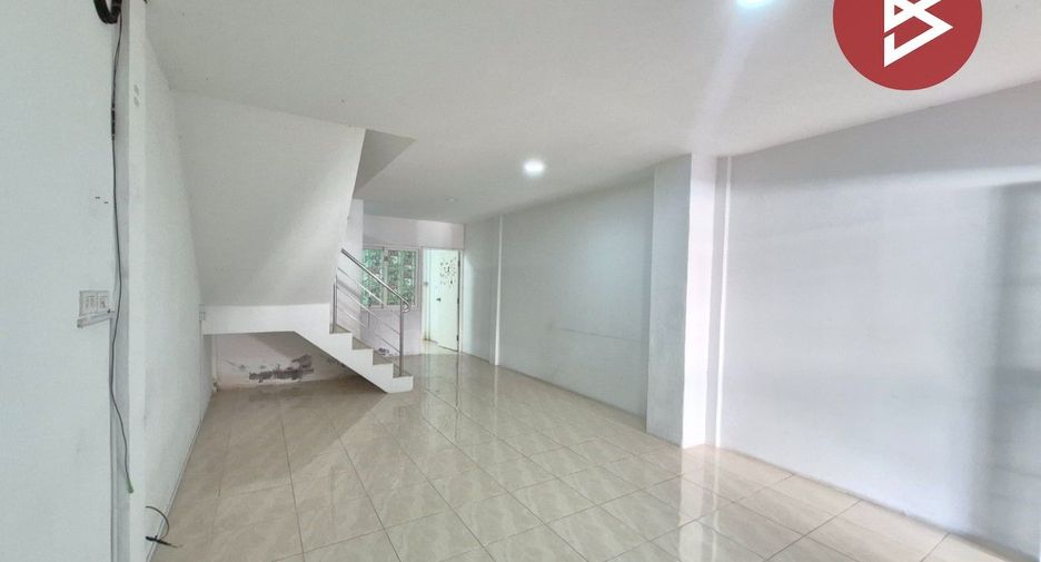 À vendre 2 chambres maison de ville à Mueang Samut Prakan, Samut Prakan