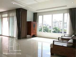 For rent 4 bedrooms apartment in Watthana, Bangkok