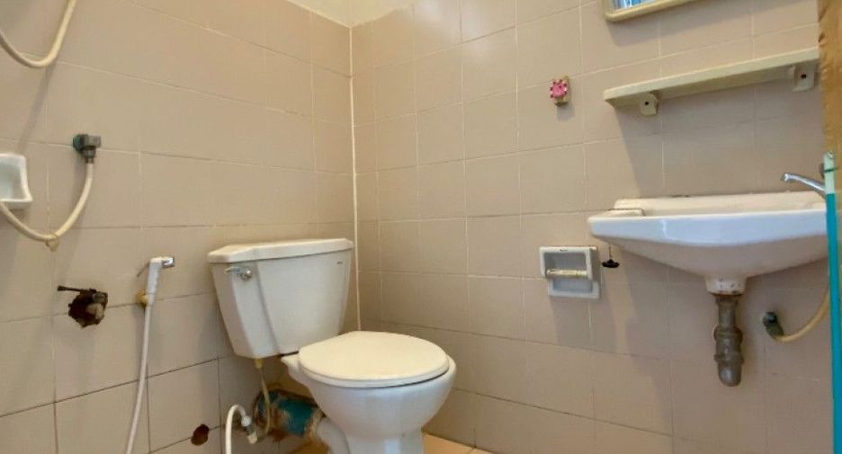 Wohnung zum Kauf mit 1 Zimmer in Bang Khun Thian, Bangkok