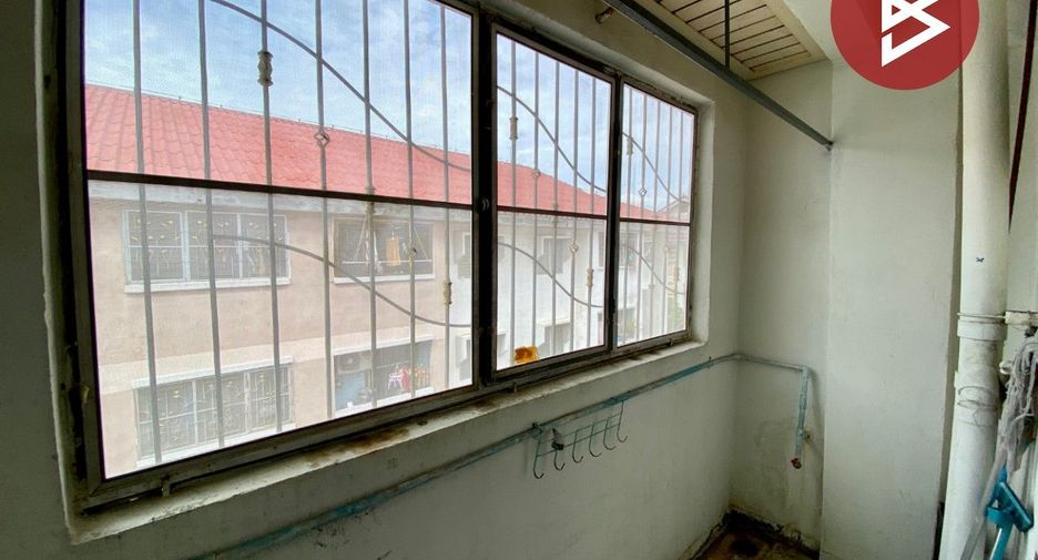 Wohnung zum Kauf mit 1 Zimmer in Bang Khun Thian, Bangkok