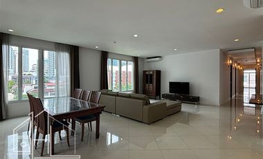 For rent 4 bedrooms condo in Watthana, Bangkok