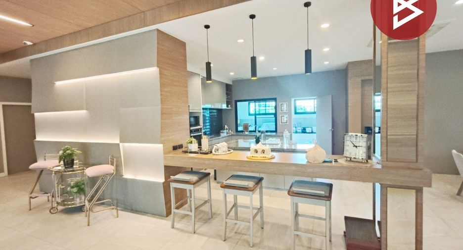 For sale 6 ベッドルーム house in Mueang Samut Sakhon, Samut Sakhon