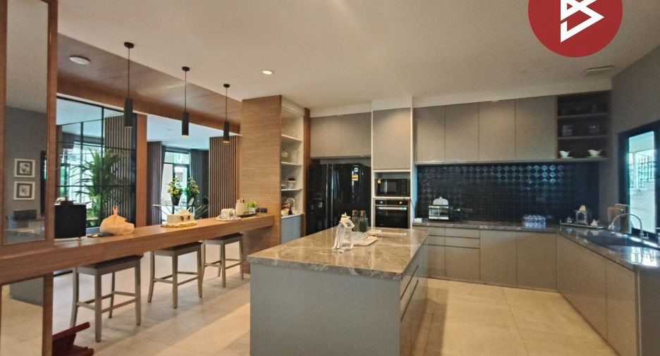 For sale 6 ベッドルーム house in Mueang Samut Sakhon, Samut Sakhon