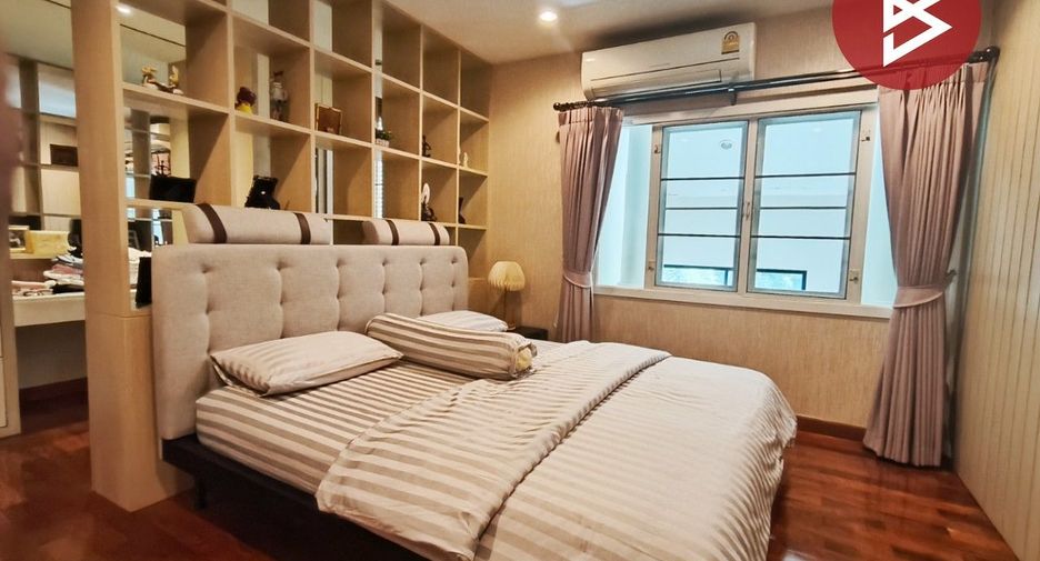 For sale 6 ベッドルーム house in Mueang Samut Sakhon, Samut Sakhon