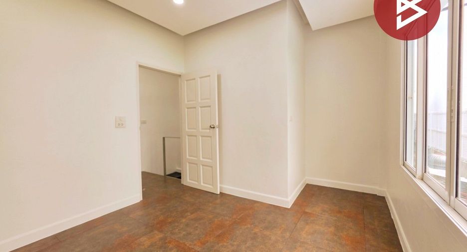 For sale 2 ベッドルーム townhouse in Mueang Nonthaburi, Nonthaburi