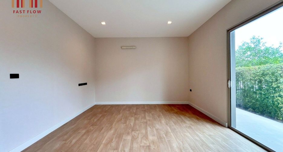 For sale 4 ベッドルーム house in Pak Kret, Nonthaburi