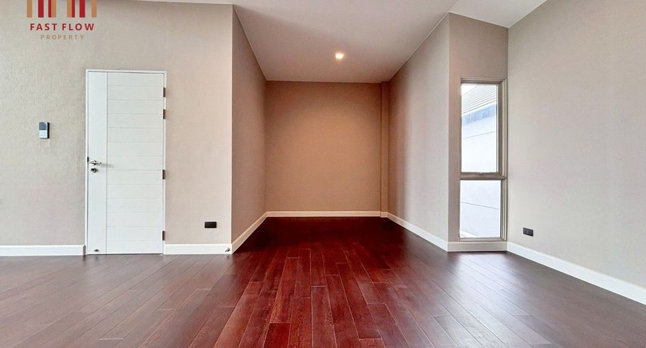 For sale 4 ベッドルーム house in Pak Kret, Nonthaburi