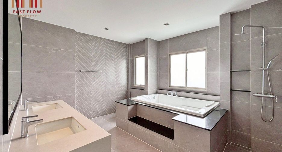 For sale 4 ベッドルーム house in Pak Kret, Nonthaburi