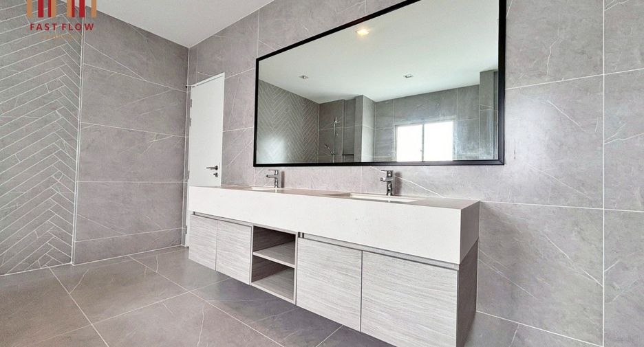 For sale 4 ベッドルーム house in Pak Kret, Nonthaburi
