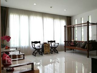 For rent 4 bedrooms apartment in Watthana, Bangkok