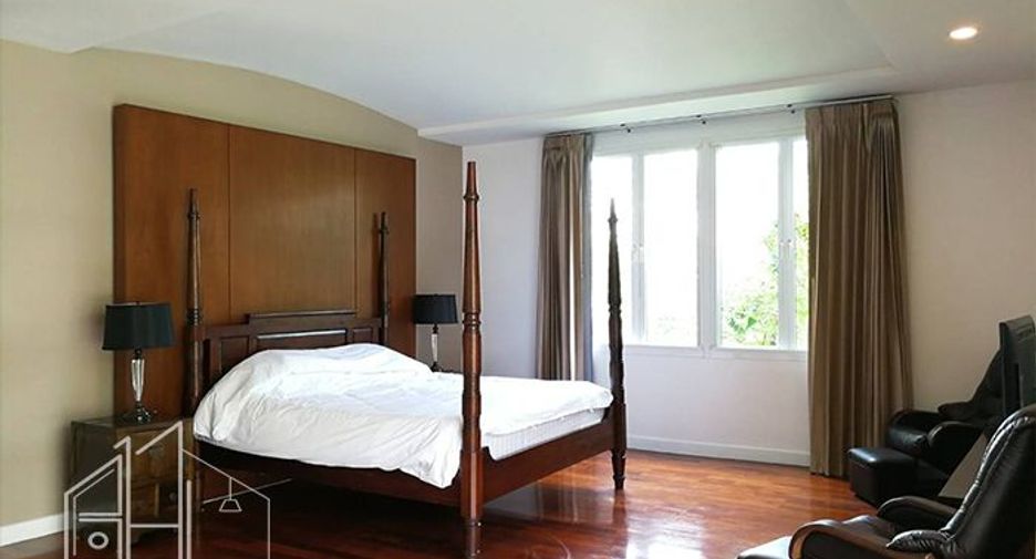 For rent 4 bedrooms apartment in Watthana, Bangkok