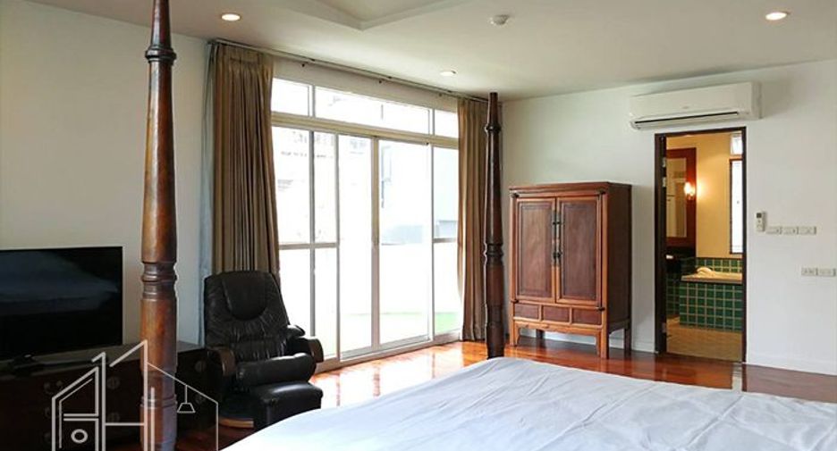 For rent 4 bedrooms apartment in Watthana, Bangkok