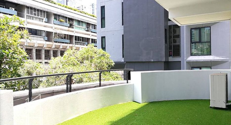 For rent 4 bedrooms apartment in Watthana, Bangkok