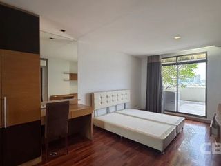 For sale 1 bed condo in Phra Khanong, Bangkok