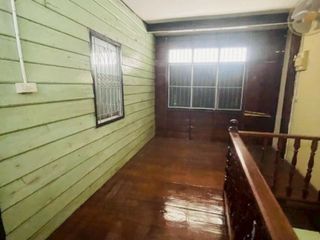 Local comercial en venta de 1 habitaciones en Khanu Woralaksaburi, Kamphaeng Phet